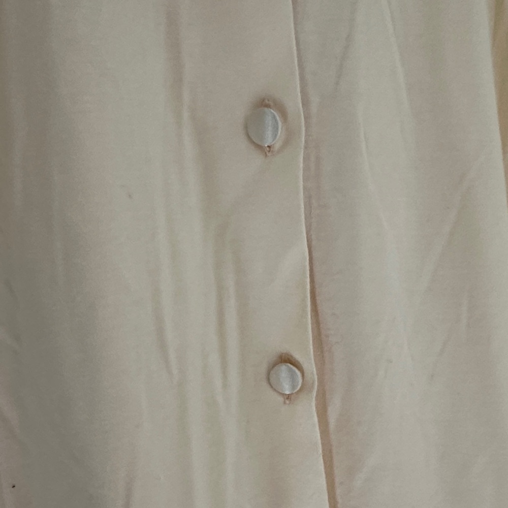 Hanro of Switzerland Cream nightgown with silk Button-Front details size Small - Picture 4 of 9